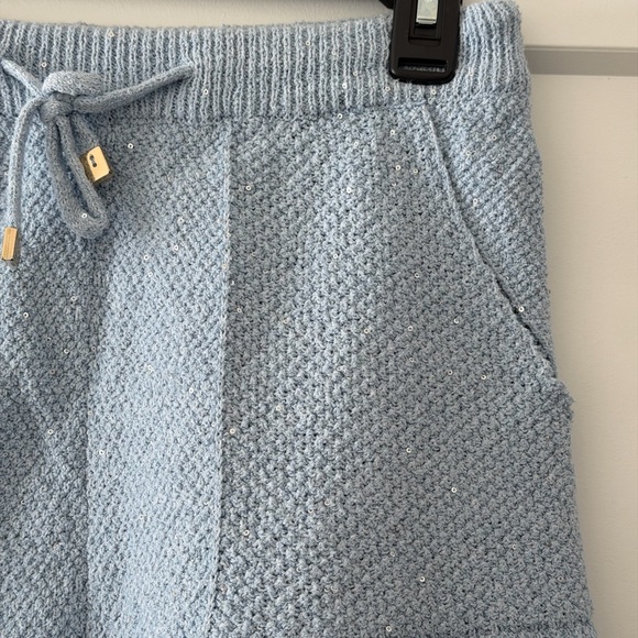 Network Women's Knit Hoodie and Shorts Set - Picture 12 of 13